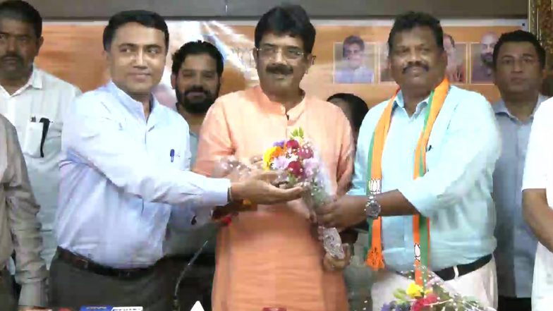 Goa: Eight Congress MLAs Join BJP in Presence of CM Pramod Sawant