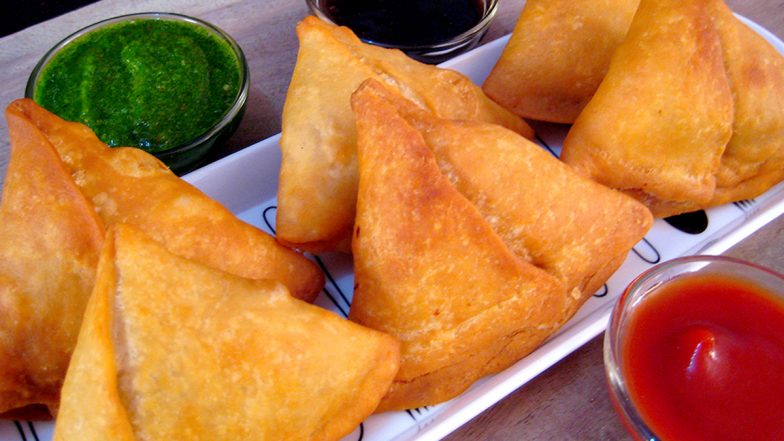 Madhya Pradesh: Man Dials Up CM Helpline After He Doesn't Get Spoon And Bowl At Samosa Shop in Chhatarpur