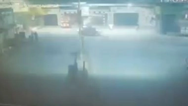 Video: Man Crushed to Death by SUV For Objecting to Paan Spitting on Road in Varanasi, Two Lucknow Residents Arrested