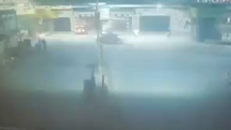 Video: Man Crushed to Death by SUV For Objecting to Paan Spitting on Road in Varanasi, Two Lucknow Residents Arrested