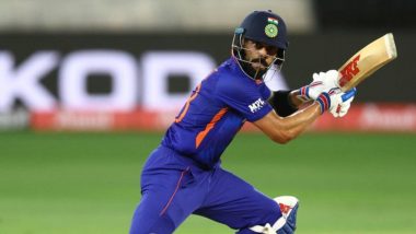 Virat Kohli Hits Two Consecutive Half-Centuries at Asia Cup 2022, Achieves Feat During IND vs PAK Super 4 Clash (Watch Video)