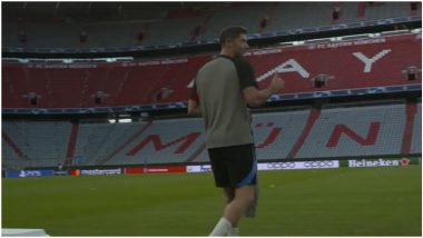UEFA Champions League 2022-23: Robert Lewandowski Returns to Allianz Arena For Bayern Munich vs Barcelona Match (Watch Video)