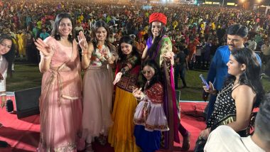 PV Sindhu, Anju Bobby George Perform ‘Garba’ as Part of Navratri Celebrations in Ahmedabad (Watch Video)