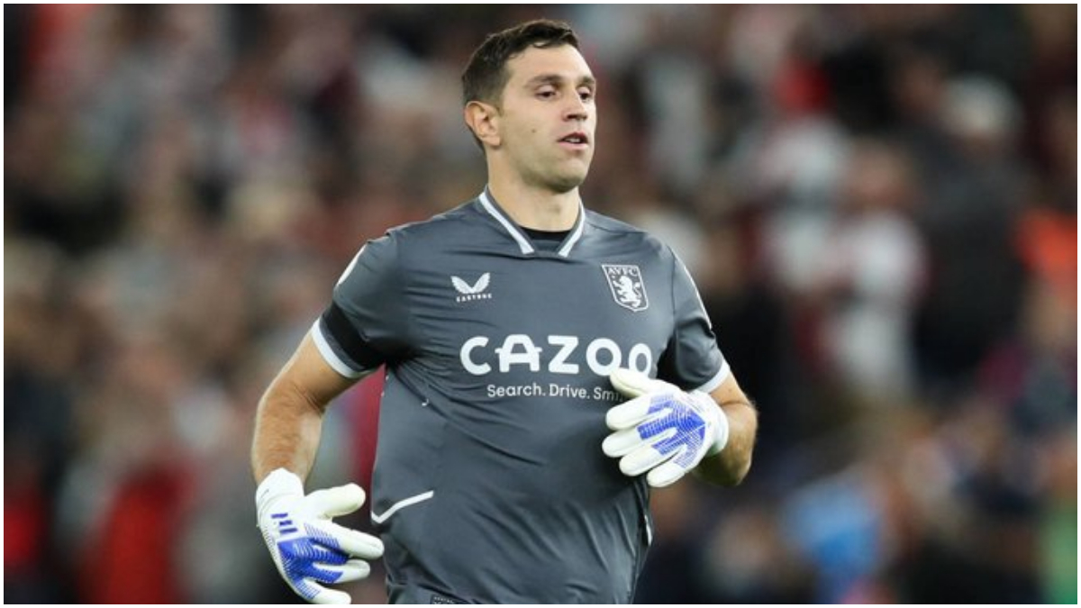 Aston Villa Transfer News: Emiliano Martinez says he will lure LIONEL MESSI  to Premier League