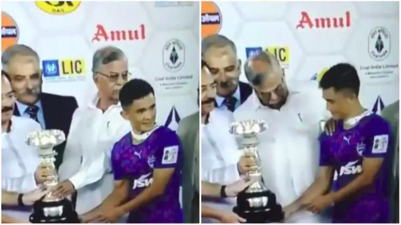 Durand Cup 2022: La Ganesan, West Bengal Governor, Pushes Bengaluru FC Captain Sunil Chhetri Aside For a Photo During Trophy Ceremony (Watch Video)