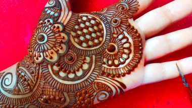 Karwa Chauth 2022 Mehndi Designs: Apply Easy and Beautiful Henna Patterns for Front and Back Hands and Make Karva Chauth Celebrations More Special