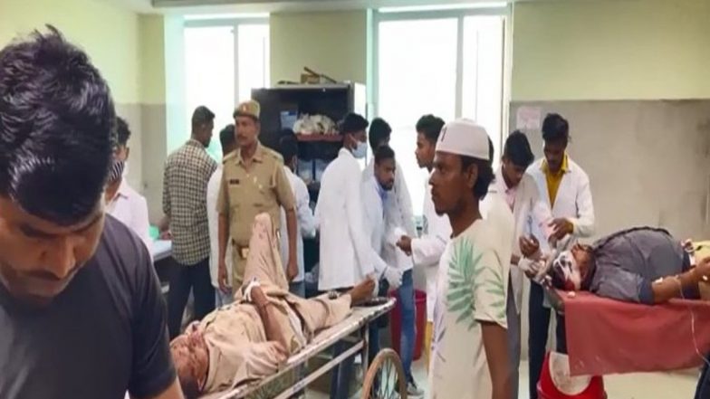 UP Road Accident: Eight Killed in Head-on Collision Between Private Bus and Mini Truck in Lakhimpur Kheri, CM Yogi Adityanath Expresses Grief