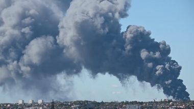 Fire at Rungis International Market: Massive Blaze Erupts at World’s Biggest Produce Market in Paris (Watch Video)