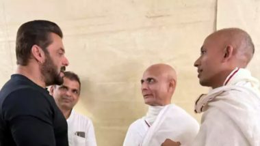 Salman Khan Meets Jain Monk Acharya Vijay Hansratnasur During His 180 Days of Fasting; Picture Goes Viral!