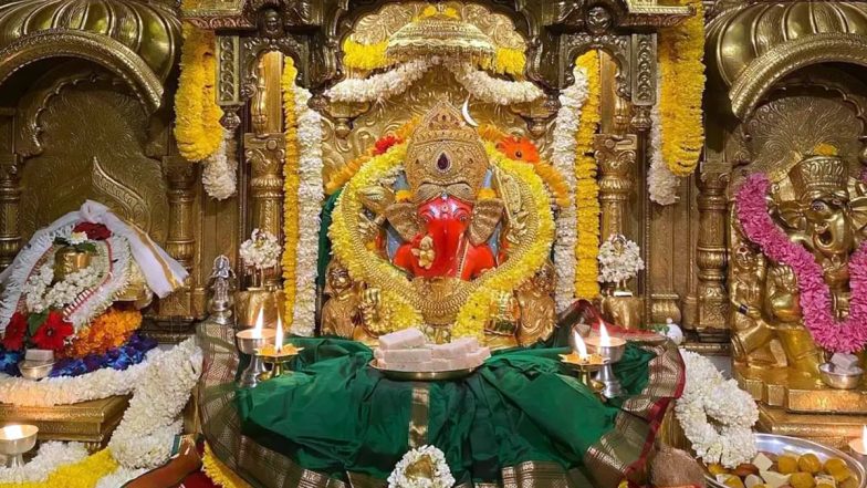 Siddhivinayak Ganapati Idol Live Darshan & Telecast Online for Ganeshotsav 2022 Day 4: Watch LIVE Streaming of Morning Kakad Aarti and Shree Darshan From Mumbai Temple During Ganesh Chaturthi