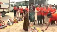 Ganesh Visarjan 2022: People From Thailand Worship Lord Ganesh&rsquo;s Idol Before Immersing It in Sea at Mumbai&rsquo;s Juhu Beach (See Pics)