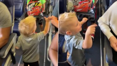 22-Month-Old Toddler Greets Every Passenger With a 'Hi' While Boarding Flight; Viral Video Lights Up the Internet