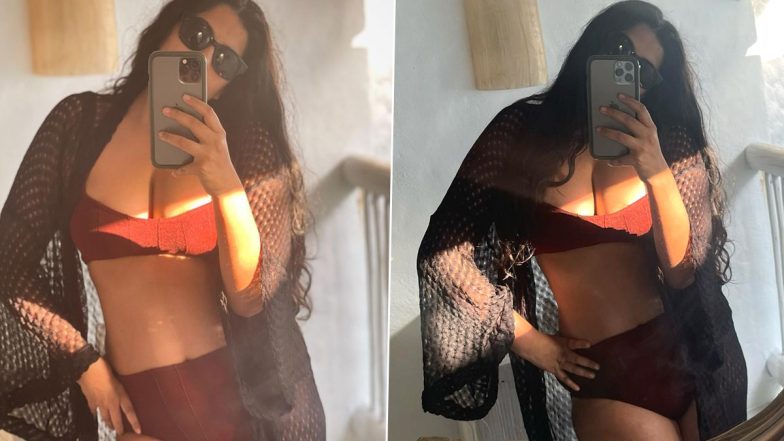 Rhea Kapoor Flaunts Her Curvaceous Body as She Stuns in Bikini on Her Maldivian Vacay (View Pic)