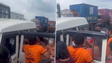 Video: Female Members of Uddhav Thackeray Shiv Sena Faction Create Ruckus on Nashik-Mumbai Highway, Alleges Members of Eknath Shinde Camp Made Obscene Gestures