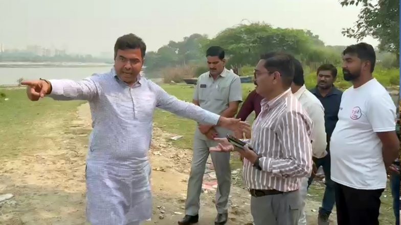 Video: BJP MP Parvesh Verma Gets Into Heated Argument With Delhi Jal Board Official, Calls Him ‘Besharam, Ghatiya Aadmi’