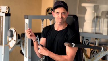 Vikram Vedha Star Hrithik Roshan Explains Significance of Black Thread on His Wrist as He Finally Cuts It Off (Watch Video)