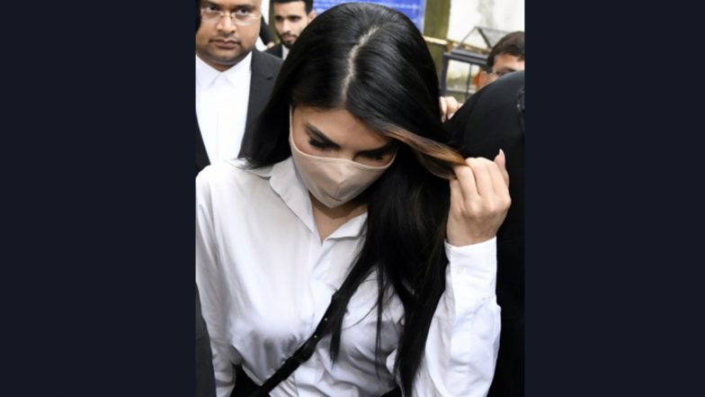 Sukesh Chandrashekhar Extortion Case: Jacqueline Fernandez Deleted Evidence From Phone and Tried To Leave Country – Reports