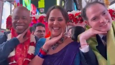 Pushpa: NYC Mayor Recreates Allu Arjun's Famous Hand Gesture Along With Actress Anasuya Bharadwaj (Watch Video)
