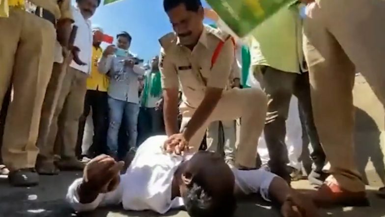 Video: Cop Performs CPR, Saves Life Of Farmer Who Collapsed on Ground Due to Heart Attack During Maha Padayatra in Andhra Pradesh