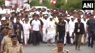 India News | Karnataka: Rahul Gandhi Resumes Bharat Jodo Yatra from Tondavadi Gate on Its 24th Day