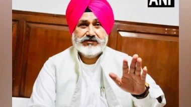 India News | Punjab Health Minister Asks Probe Panel to Submit Report on Woman Delivering Child on Floor of Pathankot Hospital