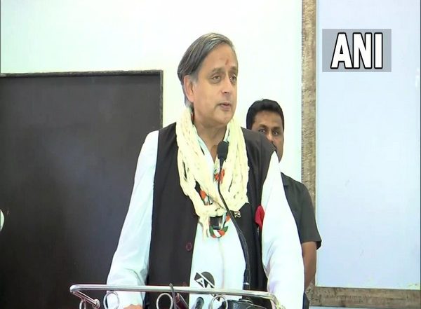 India News | Shashi Tharoor Says He Represents Change in the Congress Which a Leader Like Mallikarjun Kharge Can't Bring About