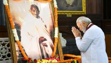India News | PM Modi Pays Tributes to Mahatma Gandhi, Lal Bahadur Shastri at Parliament House