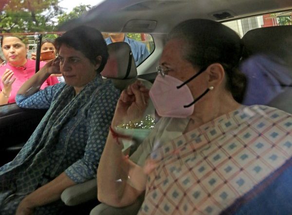 Bharat Jodo Yatra: Congress Interim President Sonia Gandhi Arrives in Mysuru, to Join March on October 6