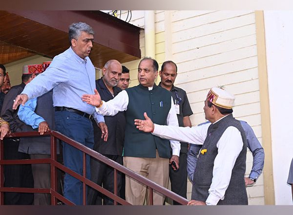 Himachal Pradesh CM Jai Ram Thakur Reviews Preparations Ahead of PM Narendra Modi’s Visit Tomorrow