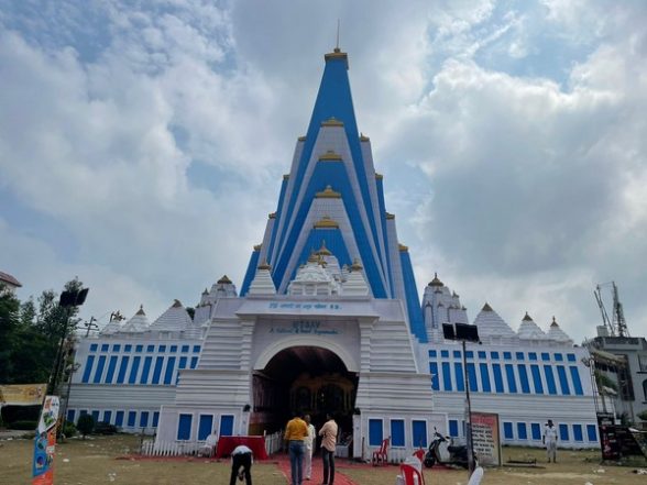 India News | 136 Ft Durga Puja Pandal in Lucknow to Enter Guinness Book as World's Tallest - Vimarsana News
