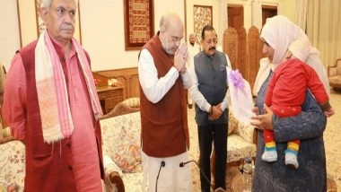 India News | J-K: Amit Shah Meets Family Members of Soldiers Who Lost Their Lives in Line of Duty