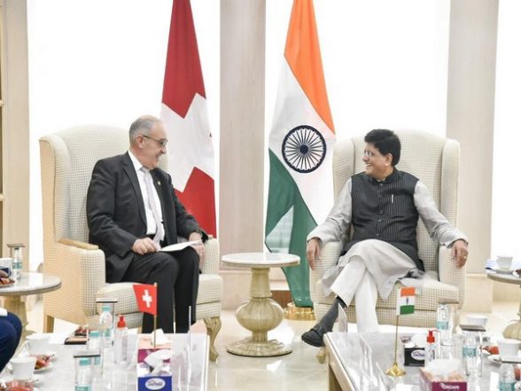 World News | Union Minister Piyush Goyal Meets Business Delegation Led by Swiss Minister - Vimarsana News