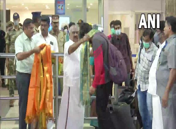 India News | 13 People Who Got Duped in Thailand on Pretext of Jobs, Trafficked into Myanmar; Arrive in Chennai