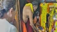 India News | Sonia Gandhi Visits Karnataka Temple to Offer Dussehra Prayers