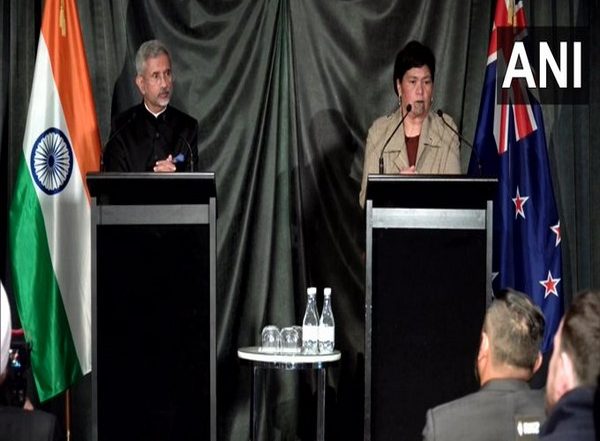 World News | Jaishankar Discusses Ways to Strengthen Ties with New Zealand Counterpart