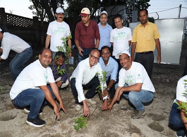 Business News | Titan Company Limited Rolls Out, 'Go Green' Initiative in Through Marathon Relay-run