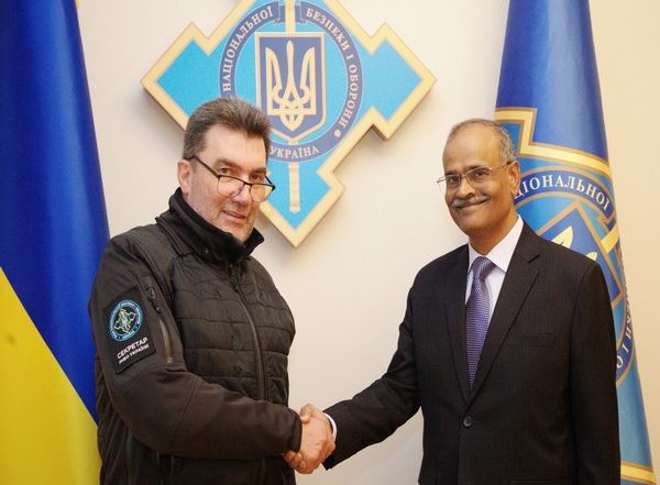 World News | Indian Envoy Calls Upon Ukraine National Security Secretary Oleksii Danilov