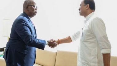 World News | MoS Muraleedharan Meets Gabon FM, Conveys Wishes on UNSC Presidency