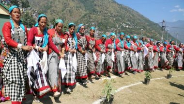 India News | Himachal Pradesh: 8,000 Women Perform Folk Dance in International Kullu Dussehra Festival