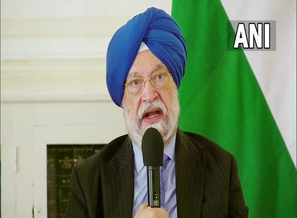 Oil Price Rise in India is Way Below Global Price Hikes, Says Union Minister Hardeep Singh Puri