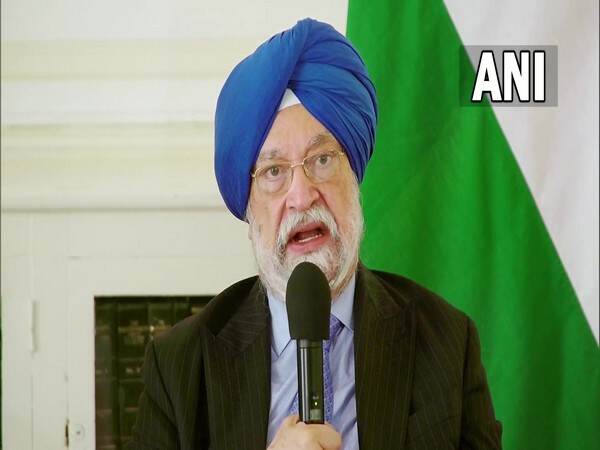 Agency News Hardeep Singh Puri Says Oil Price Rise In India Is Way Below Global Price Hikes 2383