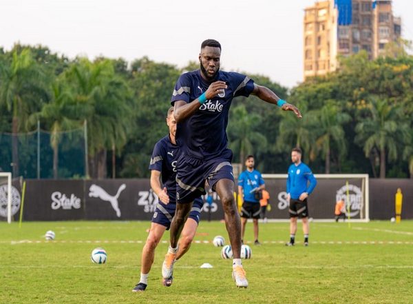 Sports News | We Are in Better Place Than We Were 12 Months Ago: Mumbai City FC Head Coach Des Buckingham