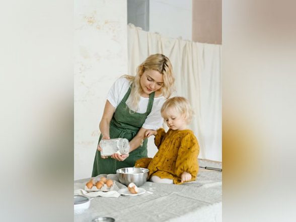 Mother’s Consumption of Ultra-Processed Foods Linked to Risk of Obesity in Children