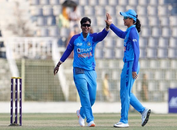 Sports News | Tight Spells from Spinners, Shafali's Fifty Help India Defeat Bangladesh by 59 Runs in Women's Asia Cup 2022