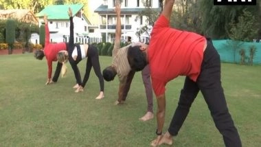 India News | Yoga Instructors from Singapore Visit Kashmir to Teach Health Science to Youngsters