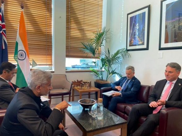 World News | Jaishankar Meets Australian Deputy PM, Exchanges Views on Regional Global Security - Vimarsana News