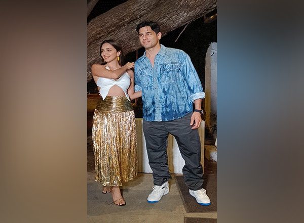 Ashvini Yardi Birthday Bash: Rumoured Couple Sidharth Malhotra and Kiara Advani Arrive Together