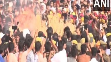 India News | Top Leaders Attend Last Rites of Samajwadi Party Supremo Mulayam Singh Yadav