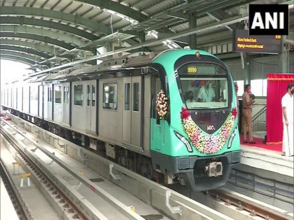 Kochi Metro Launches Free Wi-Fi Services in Train