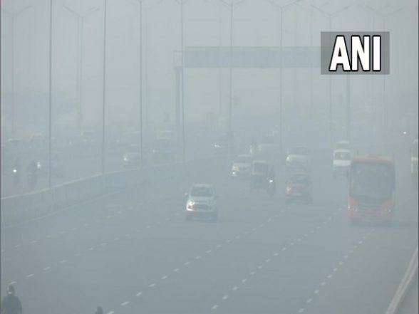 India News | Respiratory Problems Rising in Delhi-NCR Due to Change in Weather, Increasing Smog: Expert - Vimarsana News